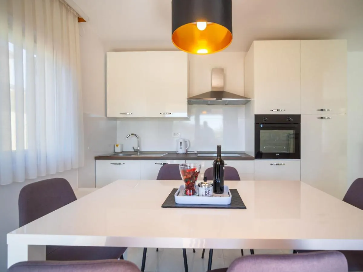 Apartment Damir-1 Crikvenica